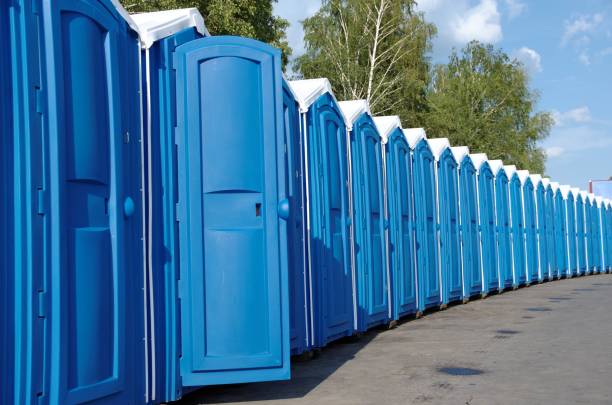Best Portable restroom trailer rental  in Vincent, CA